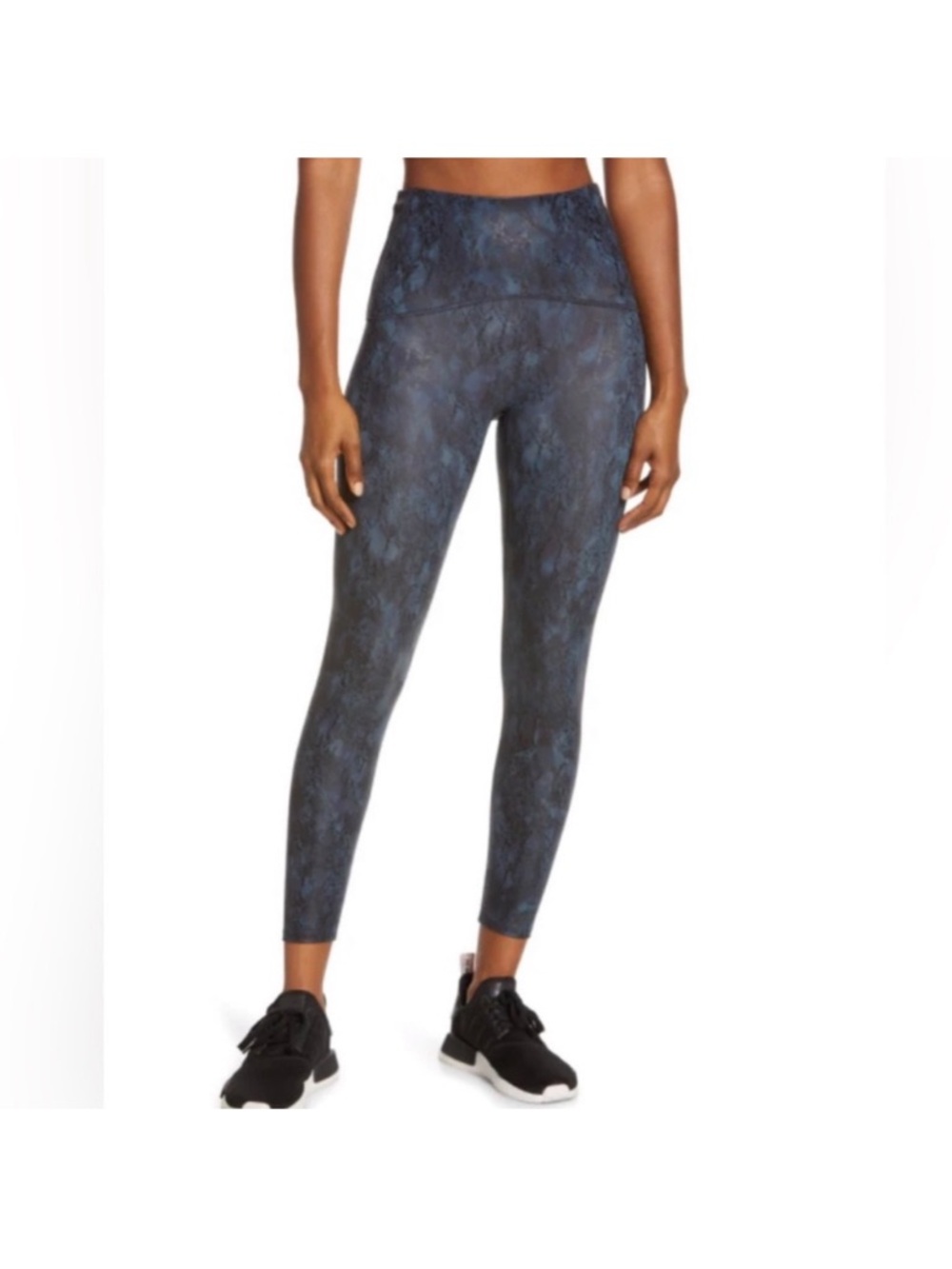 SPANX bb Printed 7/8 Navy Reptile Booty Boost Shiny medium